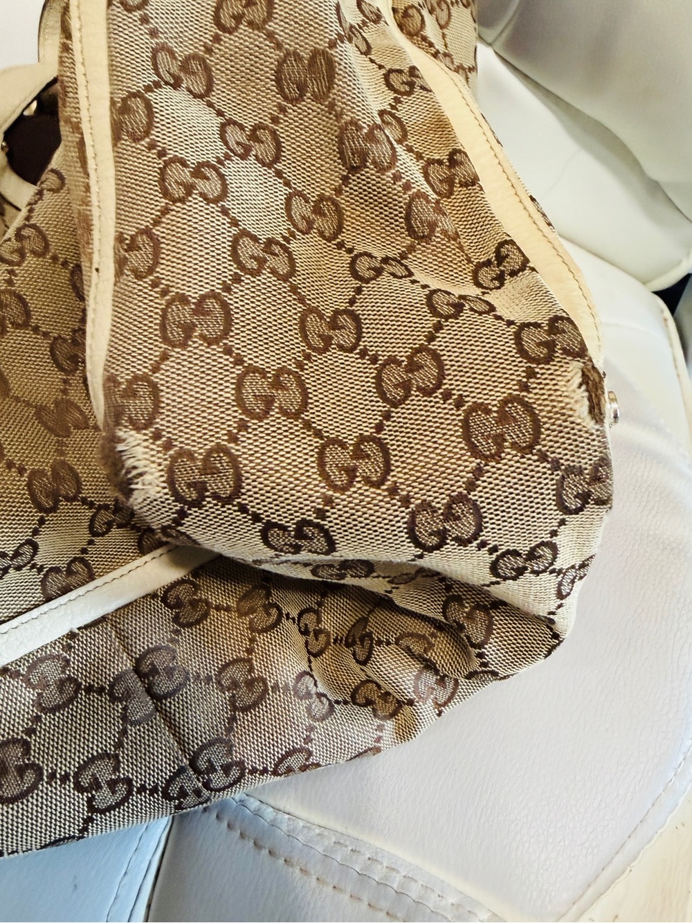Gucci abbey D ring tote - Picture 11 of 17